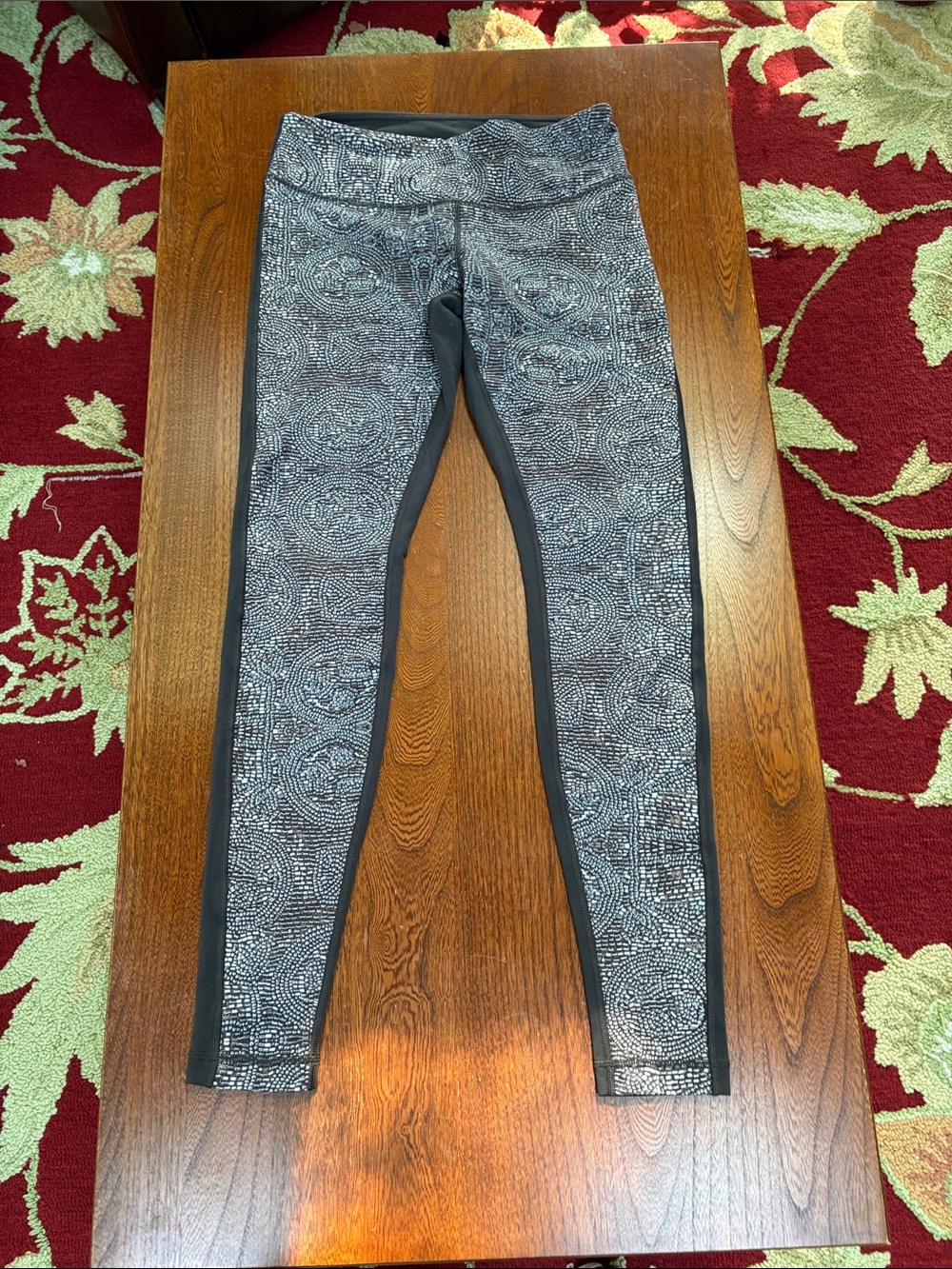 lululemon athletica Patterned Leggings 8